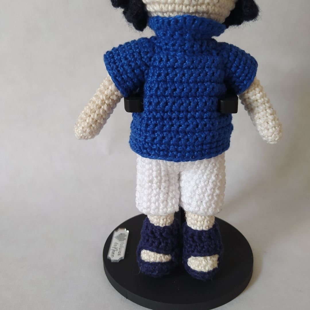 Sasuke Uchiha (Naturo Clássico) - Amigurumi